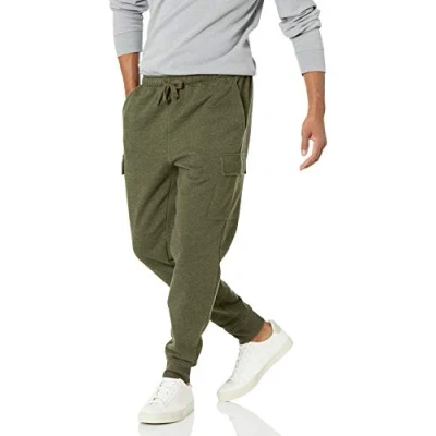 Abbildung von Amazon Essentials Herren Cargo Fleece Jogginghose, Olivenheide, XL