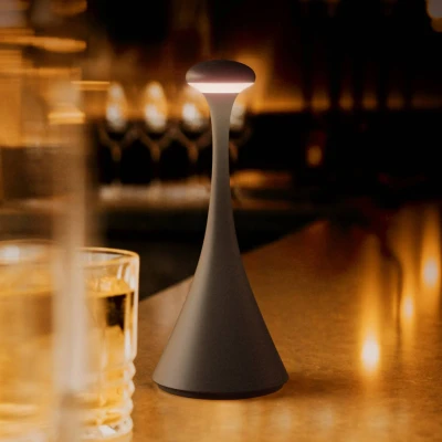 Abbildung von LED Akkutischleuchte Nudrop mini, schwarz, IP54, dimmbar