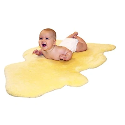 Abbildung von Heitmann Felle Fellteppich &quot;Baby Lammfell&quot;, fellförmig, echtes Lammfell, waschbar, Kinderzimmer
