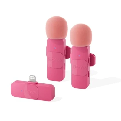 Abbildung von Boya by V2 Drahtloses Lavalier Mikrofon für iPhone iPad, Duales Kondensatormikrofon mit Kugelcharakteristik Videoaufnahmen Podcast YouTube TikTok Facebook, Plug Play Ansteckmikrofon (Pink)