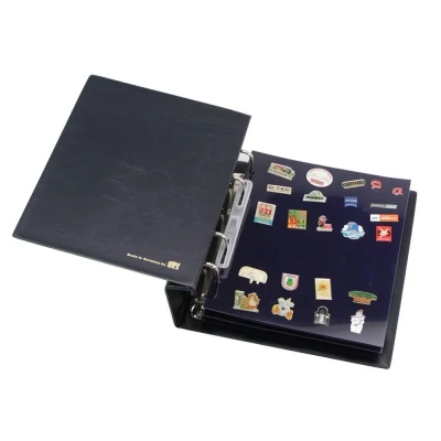 Abbildung von Safe, Compact, Album (4 Ringe) geeignet für Pins (80 Stk.) inkl. 2 blaue Samtblätter, Transp. Trennblätter Blau Abm: 230x250x80 mm. pro Stk.