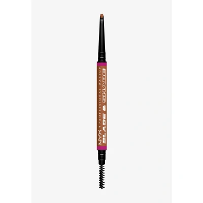 Abbildung von NYX Professional Makeup Augenbrauenstift, Mit zweiseitiger Spitze zum Definieren der Augenbrauen, Bis zu 16h wischfest und farbecht, Vegane Formel, Blade &amp; Shade Nano, Farbton: Auburn