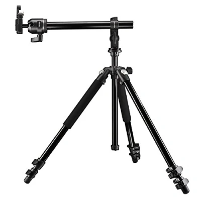 Abbildung von Mantona Basic Scout Max Set Fotostativ, Kamerastativ bis 160cm + Auslegearm, Kugelkopf umkehrbare Mittelsäule, ideal für Reisen und Outdoor Fotografie DSLR Kamera, kompakt leichtes Kamera Stativ