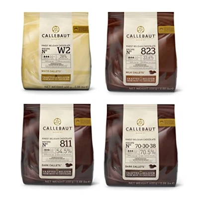 Abbildung von Callebaut 4 x 400g Bundle Feinste Belgische Zartbitterschokolade, Dunkle, Milch &amp; Weiße Schokolade Kuvertüre Finest Belgian Chocolate (Callets) Packung mit