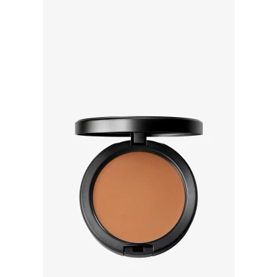 Abbildung von MAC Cosmetics Studio Fix Powder Plus Foundation NW44