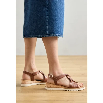Abbildung von Gabor Comfort Keilsandalette, Damen, Größe: 40.5, Camel Schuhe