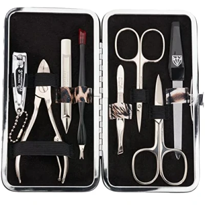 Abbildung von DREI SCHWERTER Germany Maniküreset &#039;Sanremo&#039; Hochwertiges Nagelpflegeset, Etui aus Textil im Look Wildkatze Inhalt: Nagelschere, Hautschere, Nagelzange, Saphirnagelfeile und vieles mehr!