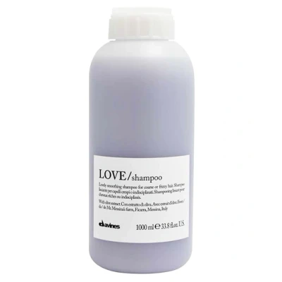 Abbildung von Davines Essential Haircare LOVE / Shampoo Lovely Smoothing 1000ml (Salon Size)