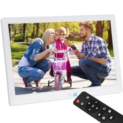 Abbildung von TSITSC 13.3 Zoll Digitaler Bilderrahmen, 1280 * 800 Elektronischer Bilderrahmen Foto Musik Video Player Kalenderfunktion mit Fernbedienung, unterstützt USB/SD Karte, Desktop oder Wandmontage (Weiß)