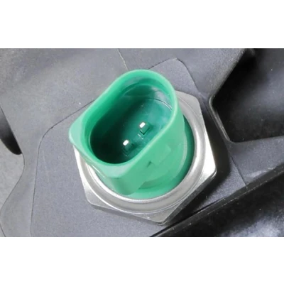 Abbildung von METZGER 2370088 Gehäuse, Ölfilter AUDI: A6 C7 Avant, A4 B8 Limousine