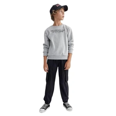 Abbildung von DeFacto Boy Regular Fit gestrickte Jogger Für Jungen Cargo