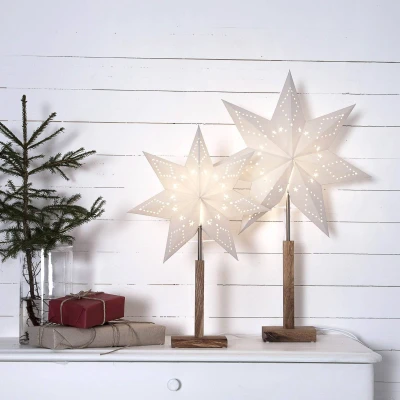 Abbildung von Star 232 01 Karo Stern auf Holzständer/Papier beige/Eiche 70 x 43 cm